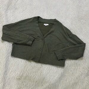 Closie green rib knit cropped cardigan size medium size medium